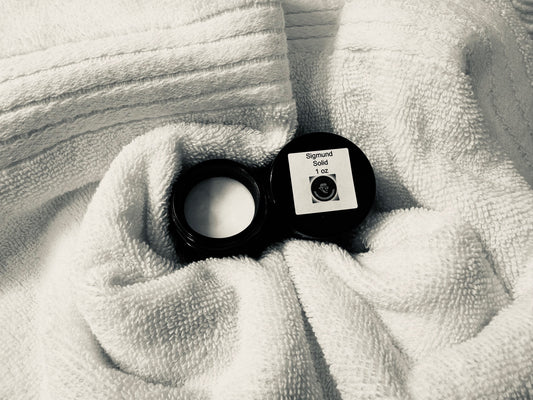 Sigmund Solid Scents